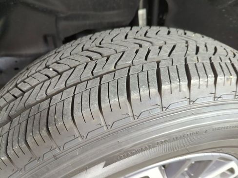 Used 2024 Jeep Wrangler Sahara image 21