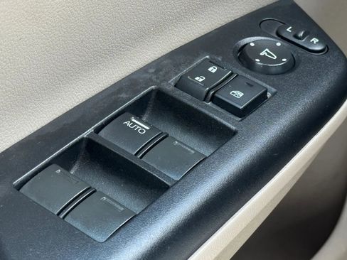 Used 2013 Honda Civic LX image 22