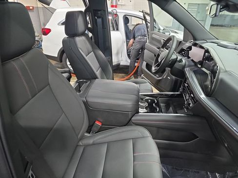 New 2026 Chevrolet Suburban RST w/ RST Capability Package AWD/4WD image 13