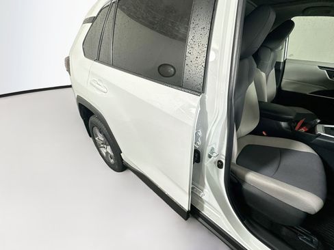 Certified 2025 Toyota RAV4 XLE w/ Convenience Package FWD image 28