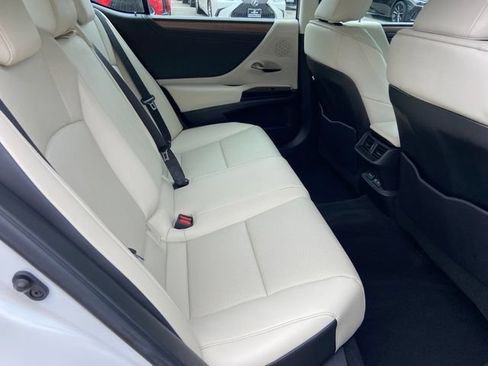 Certified 2023 Lexus ES 350 w/ Premium Package FWD image 29