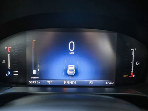Used 2024 Ford Escape ST-Line w/ Cold Weather Package FWD image 23