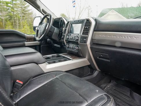 Used 2017 Ford F350 Lariat w/ Lariat Ultimate Package AWD/4WD image 39