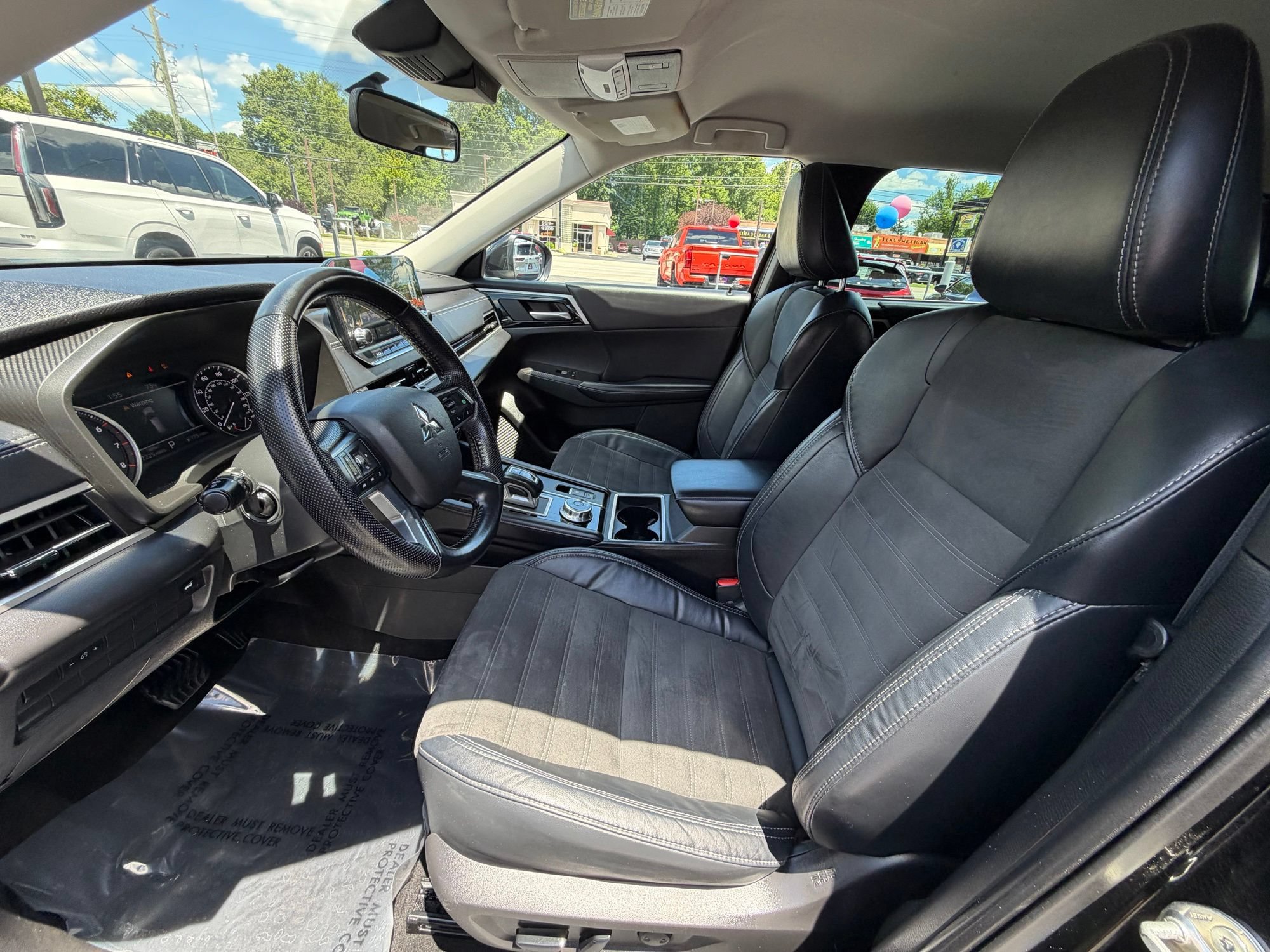 Used 2022 Mitsubishi Outlander SE AWD/4WD image 13