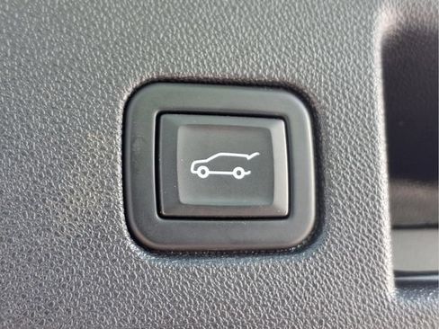 Certified 2023 Chevrolet Equinox Premier AWD/4WD image 26