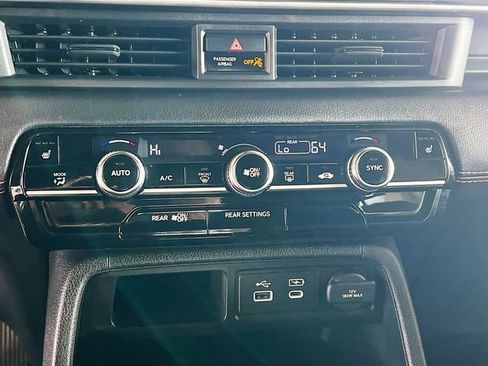 Certified 2025 Honda Pilot Sport image 23