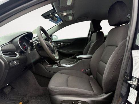 Used 2023 Chevrolet Malibu LT FWD image 4