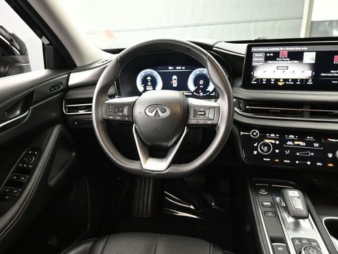 Used 2023 INFINITI QX60 Luxe w/ Cargo Package FWD image 12