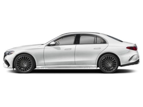 Used 2025 Mercedes-Benz E 350 Sedan image 3