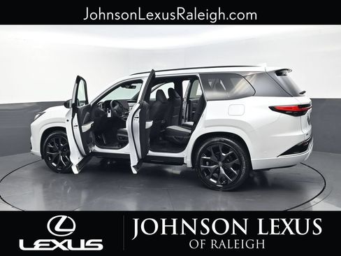 New 2026 Lexus TX 500h AWD w/ Technology Package image 38