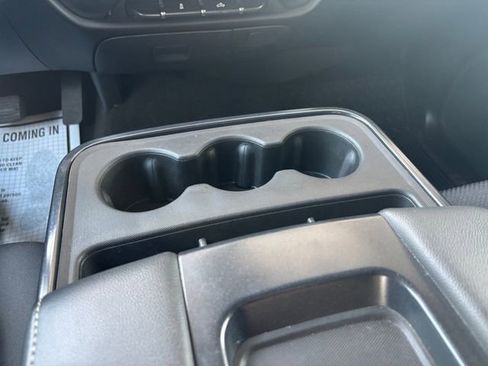 Used 2018 Chevrolet Silverado 1500 LT w/ LT Eassist Package RWD image 5