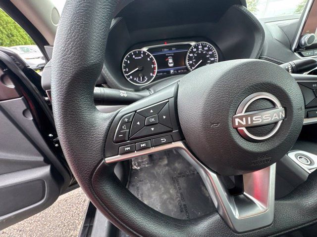Used 2024 Nissan Sentra SV FWD image 18