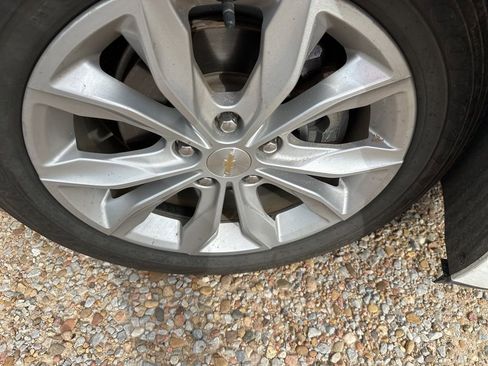 Used 2023 Chevrolet Malibu LT image 17