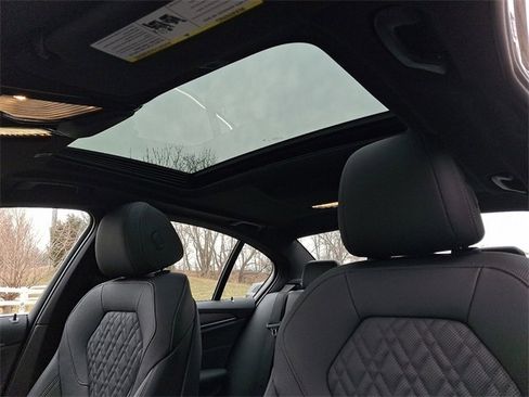 Used 2023 BMW 530i xDrive w/ Premium Package image 14