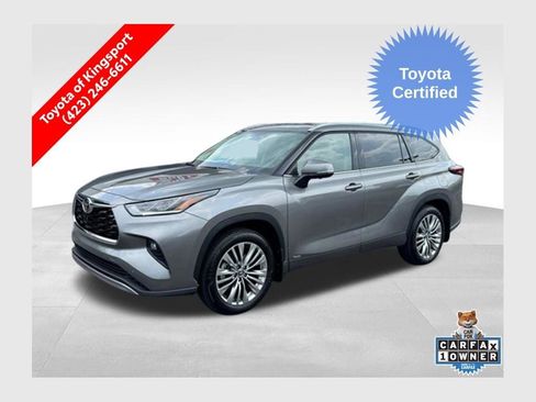 Certified 2026 Toyota Highlander Platinum AWD/4WD image 1