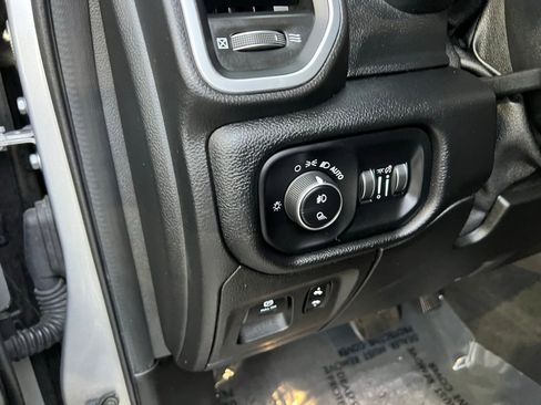 Used 2020 RAM 1500 Laramie image 22