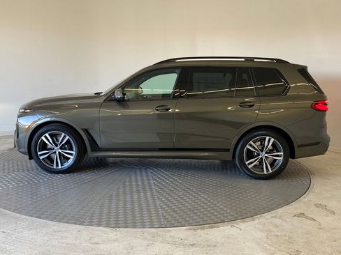New 2026 BMW X7 xDrive40i image 2