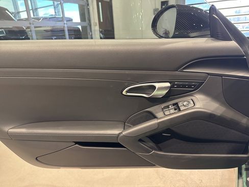Used 2025 Porsche 718 Cayman S image 14