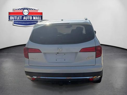 Used 2017 Honda Pilot Elite image 4