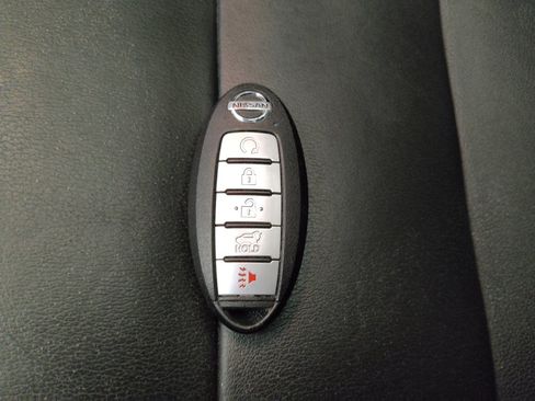 Used 2021 Nissan Rogue SL AWD/4WD image 32