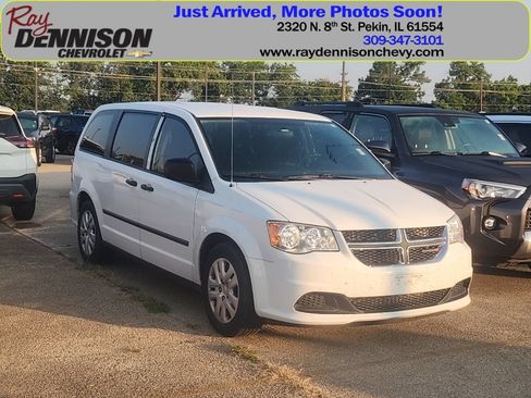 Used 2016 Dodge Grand Caravan American Value Package FWD image 1