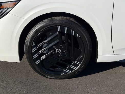New 2026 Nissan Sentra SR FWD image 29