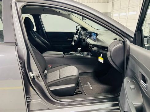 New 2026 Nissan Sentra SV w/ Floor Mat Package FWD image 31
