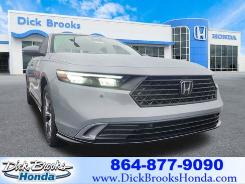 New 2025 Honda Accord EX-L image 1