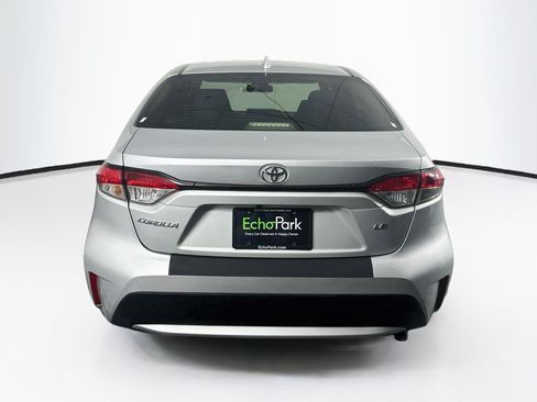 Used 2022 Toyota Corolla LE FWD image 7