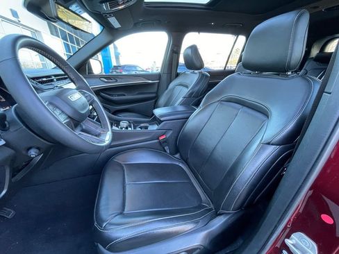 Used 2024 Jeep Grand Cherokee L Limited w/ Luxury Tech Group II AWD/4WD image 23
