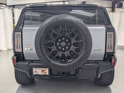 Used 2024 GMC Hummer EV 2X w/ LPO, Illumination Package image 26