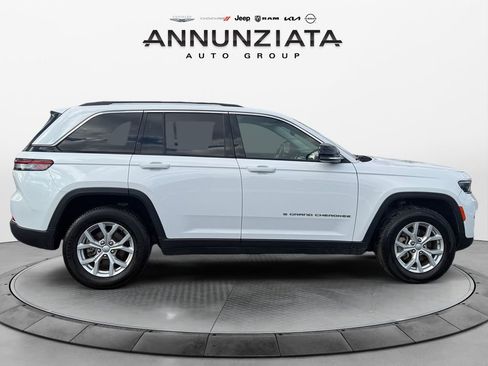 Certified 2024 Jeep Grand Cherokee Limited image 6