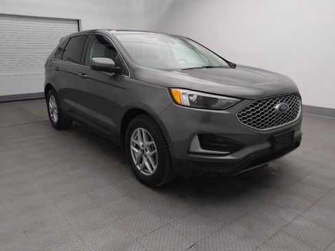 Used 2024 Ford Edge SEL image 13