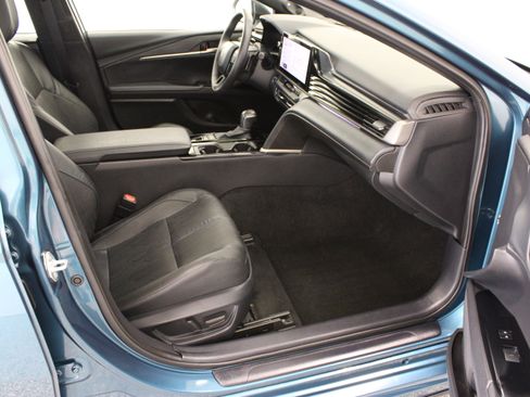 Used 2025 Toyota Camry XSE w/ Premium Plus Package FWD image 37