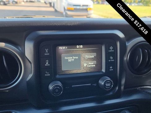 Used 2018 Jeep Wrangler Unlimited Sport S image 38