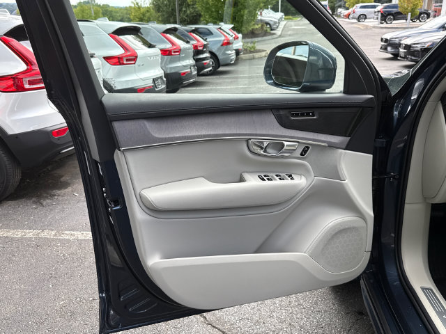 Certified 2026 Volvo XC90 B6 Ultra AWD/4WD image 9