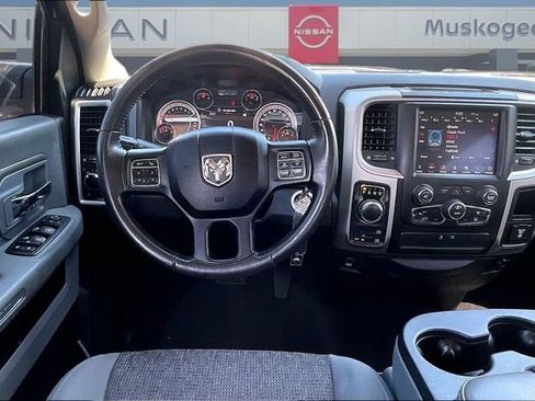 Used 2019 RAM 1500 Classic SLT w/ Luxury Group AWD/4WD image 9