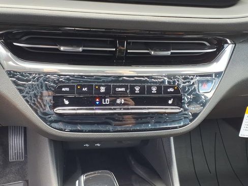 New 2026 Buick Envista Preferred FWD image 18