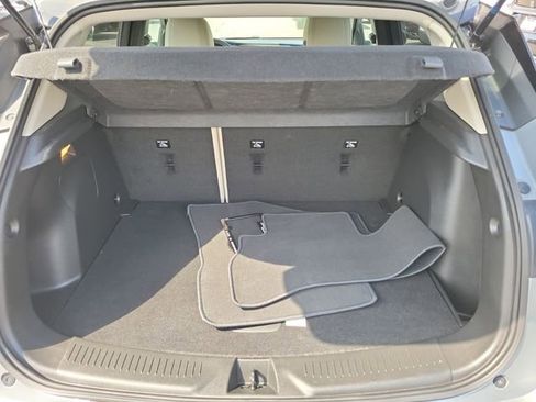 Used 2023 Buick Encore GX Preferred w/ Cold Weather Comfort Package FWD image 7