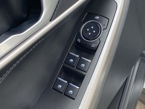 Used 2023 Ford Explorer XLT w/ Equipment Group 202A image 18