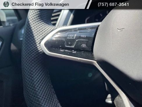 Used 2024 Volkswagen Tiguan SEL R-Line AWD/4WD image 37