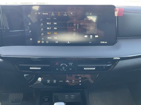 New 2026 Nissan Kicks SR image 16