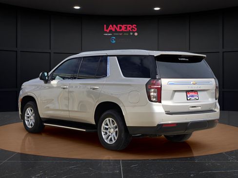 Used 2023 Chevrolet Tahoe LT w/ Luxury Package AWD/4WD image 2