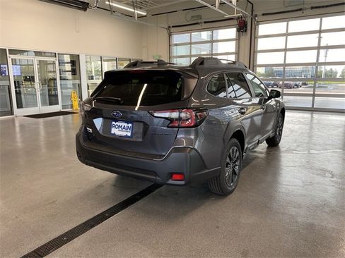 Used 2024 Subaru Outback Onyx Edition image 5
