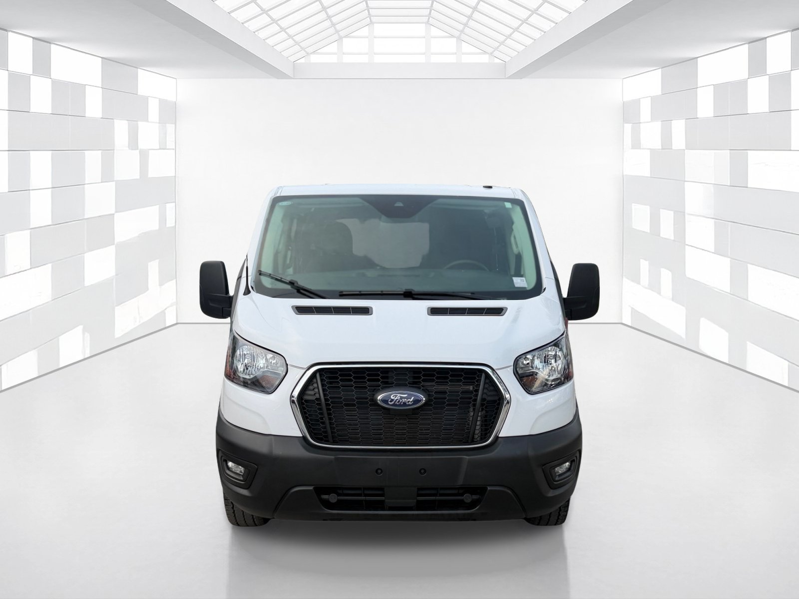 Used 2025 Ford Transit 250 Low Roof w/ Exterior Upgrade Package RWD image 2