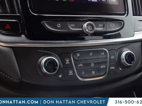 Used 2023 Chevrolet Traverse LT FWD image 7