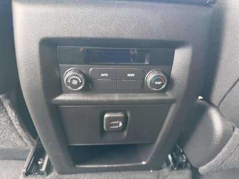 Certified 2023 Chevrolet Traverse LT AWD/4WD image 14