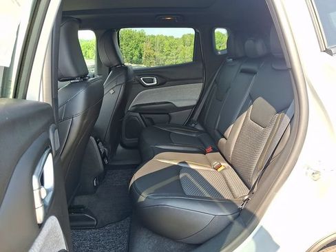 New 2026 Jeep Compass Latitude AWD/4WD image 5