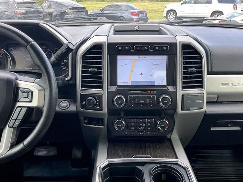 Used 2020 Ford F250 Lariat image 13