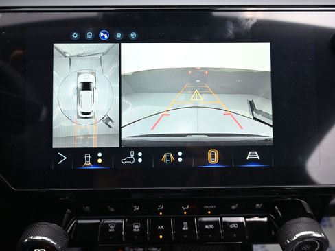 New 2027 Chevrolet Bolt RS w/ Technology Package FWD image 17